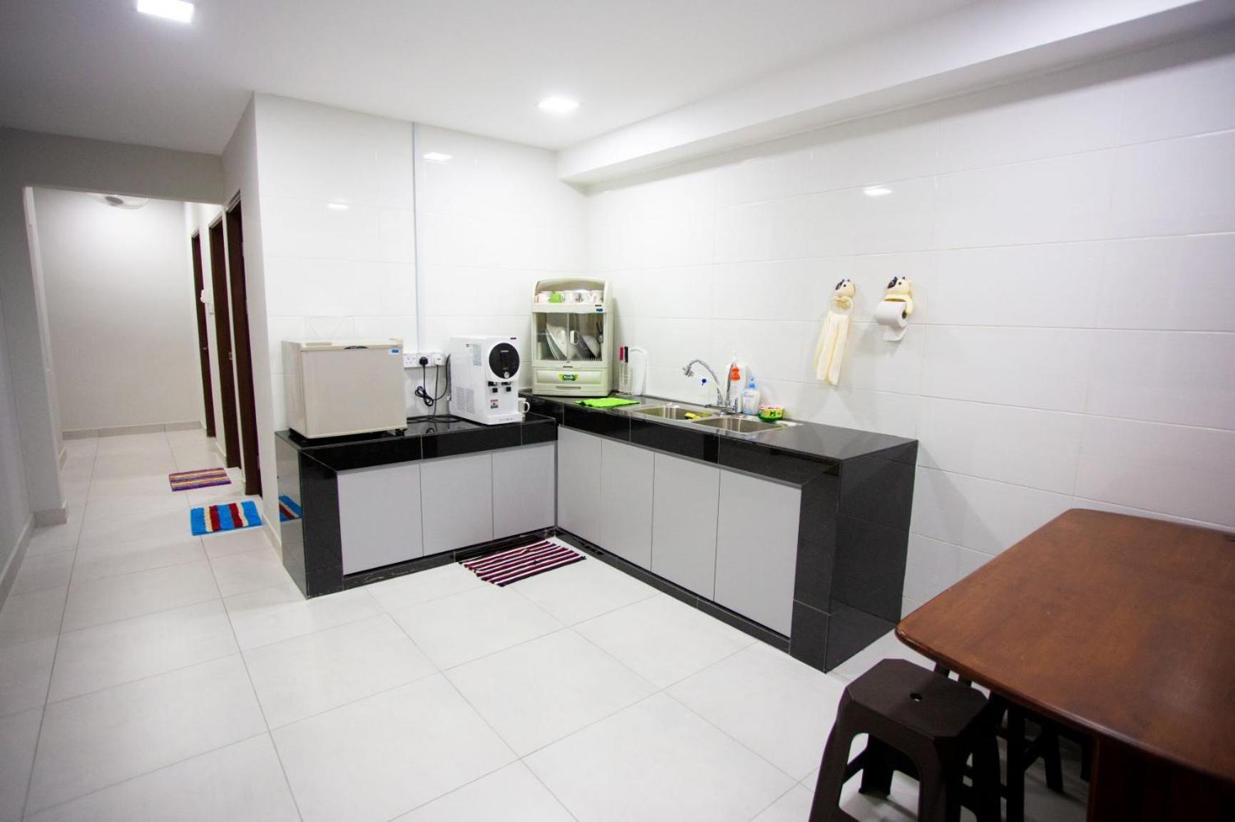 Hom2Rex Kuching Homestay Taman Timberland Esterno foto